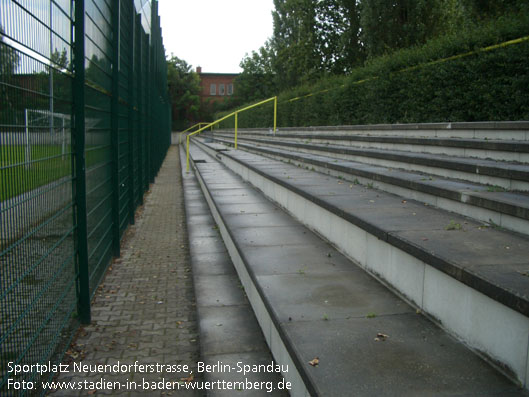 Sportplatz Neuendorfer Strasse, Berlin-Spandau