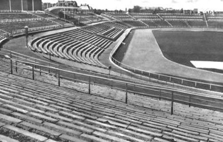 Stadion der Weltjugend (vormals Walter-Ulbricht-Stadion)